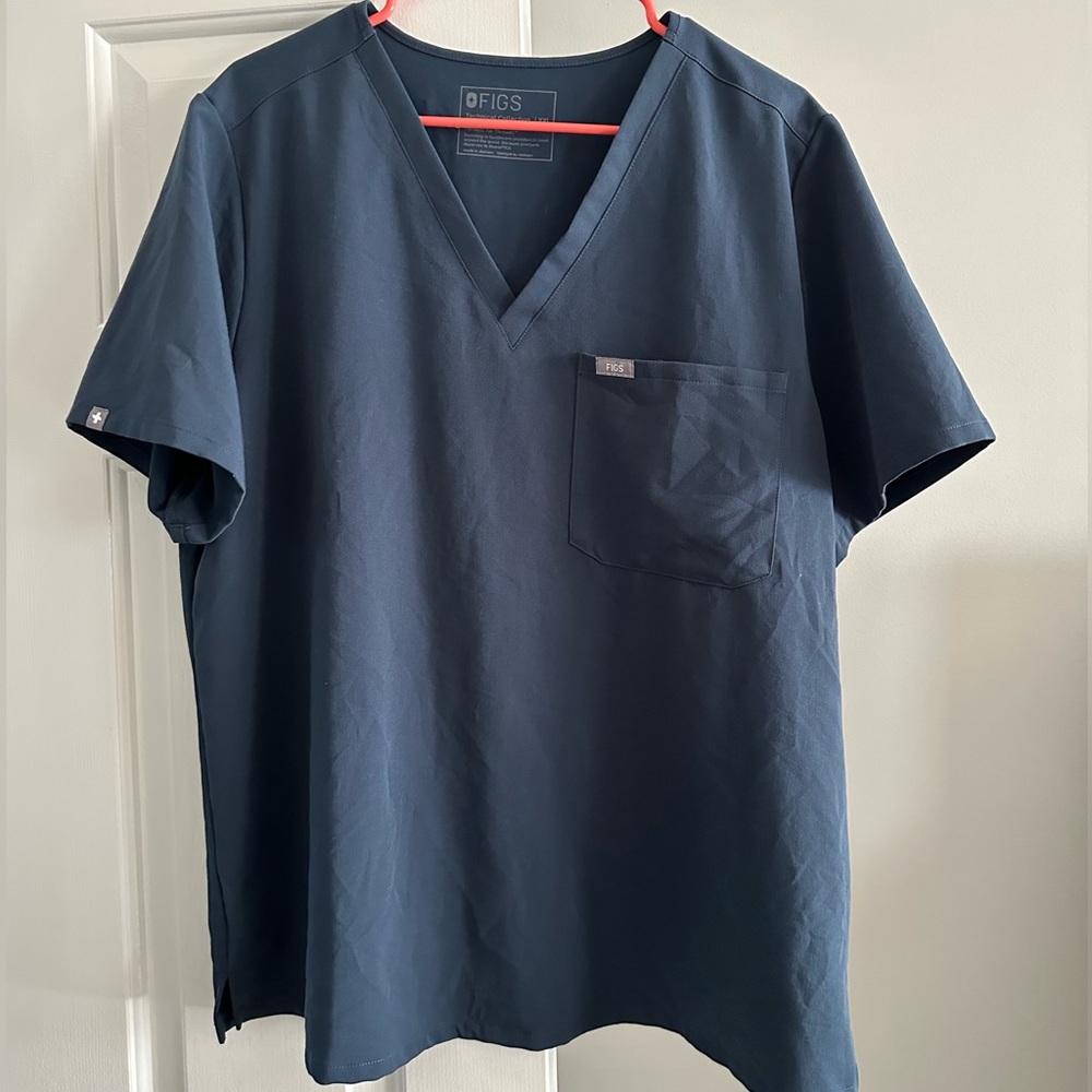 Figs Scrub Top